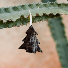 Load image into Gallery viewer, Kimaka Cowhorn "Peace" Christmas Tree Ornament