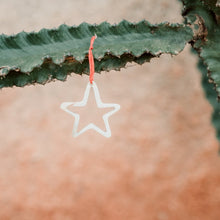 Load image into Gallery viewer, Kimaka Cowhorn "Noel" Star Ornament