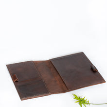 Load image into Gallery viewer, Full-grain Leather Small Portfolio.